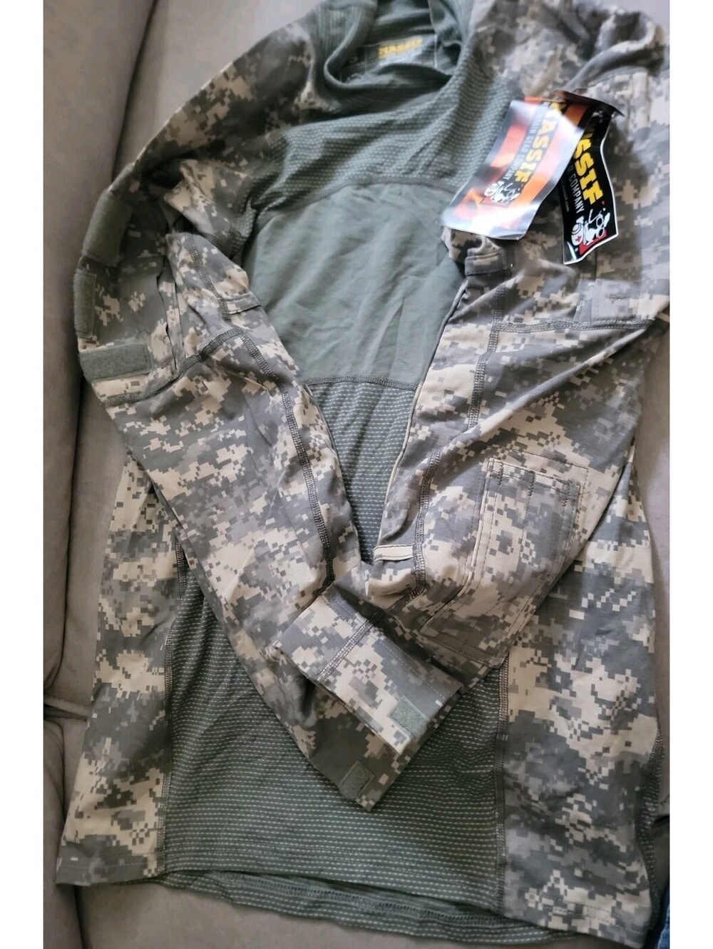 Massif US Army Combat Shirt ACS UCP ACU FR Flame Resistant Small NWT 8415-01-548